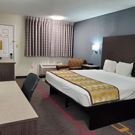 Days Inn By Wyndham Lawton Luaran gambar