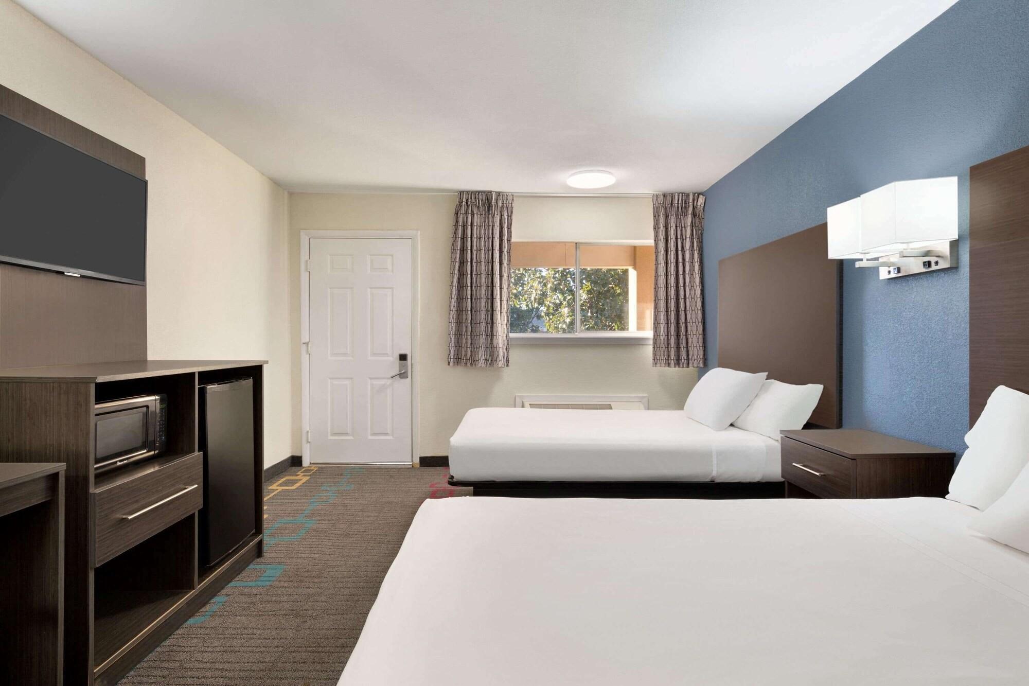 Days Inn By Wyndham Lawton Luaran gambar