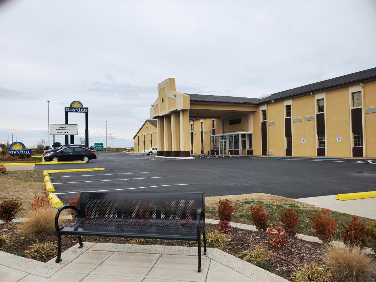 Days Inn By Wyndham Lawton Luaran gambar